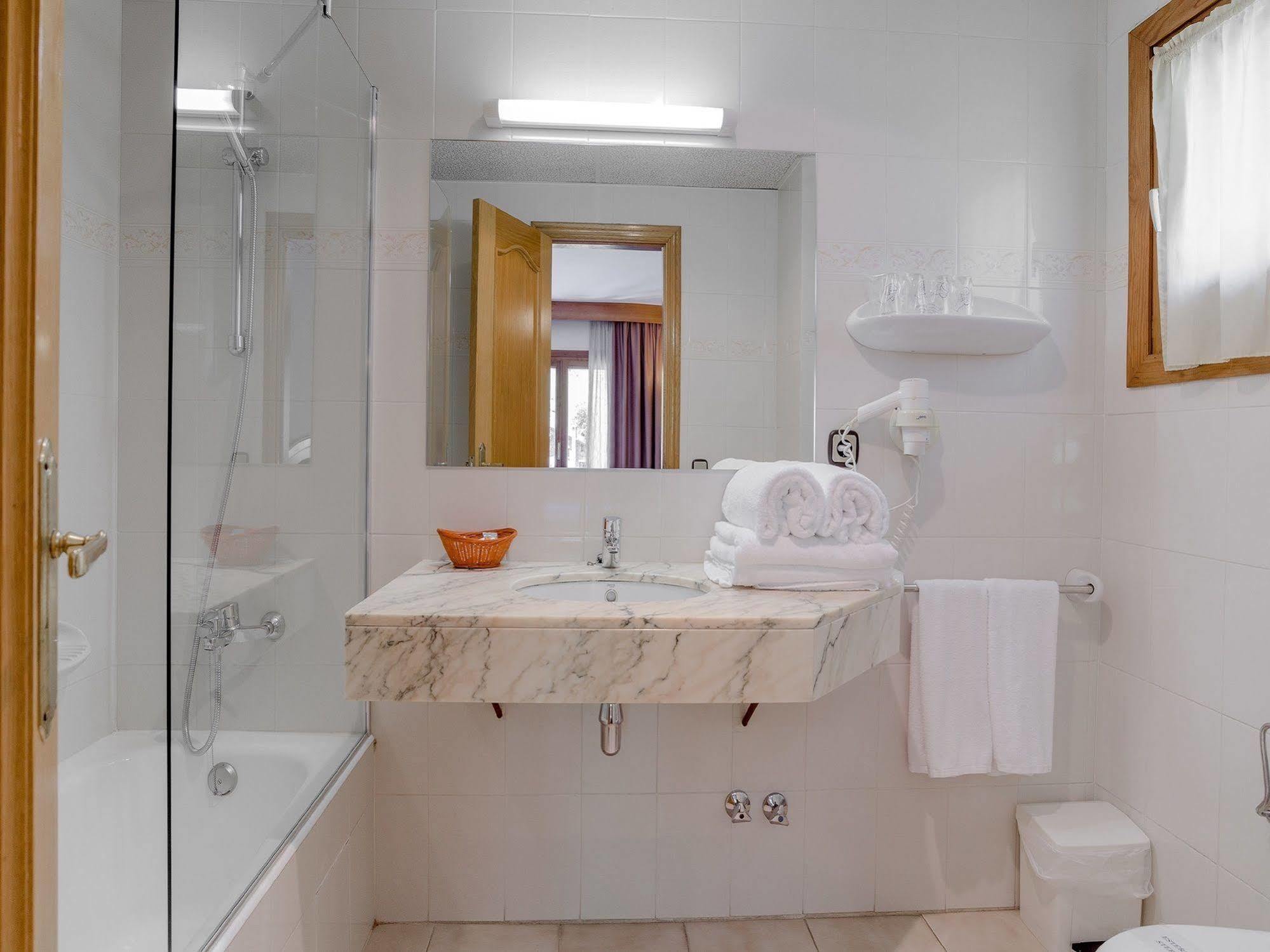 Hotel Sant Miquel Andorra la Vella Eksteriør billede