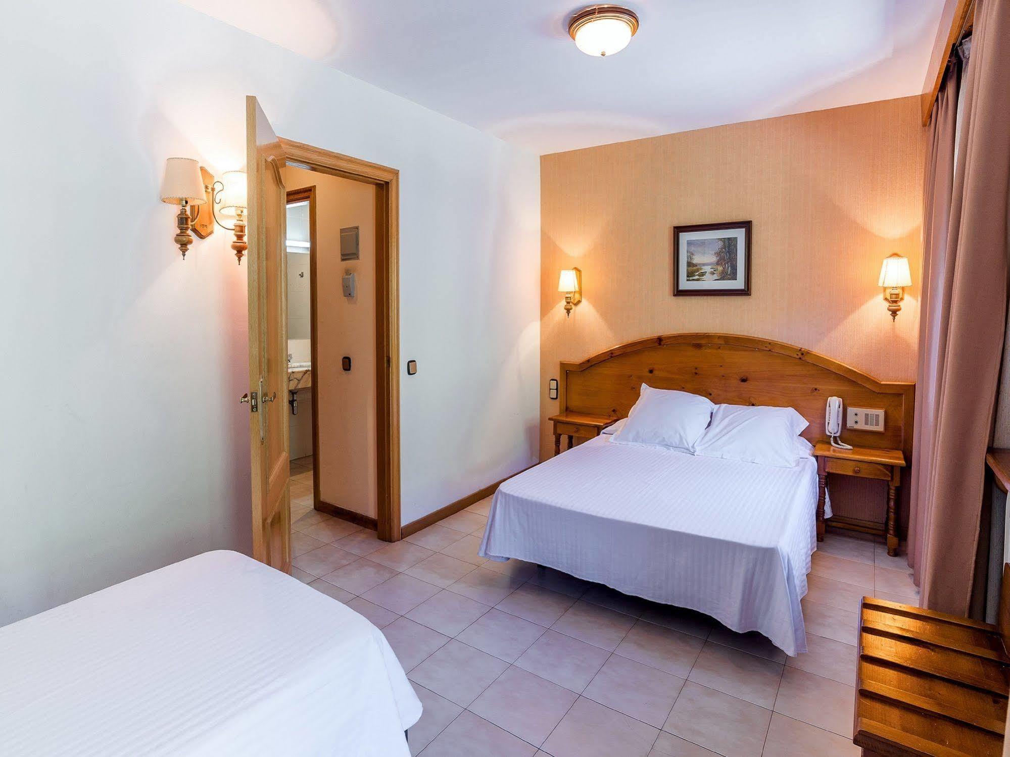 Hotel Sant Miquel Andorra la Vella Eksteriør billede